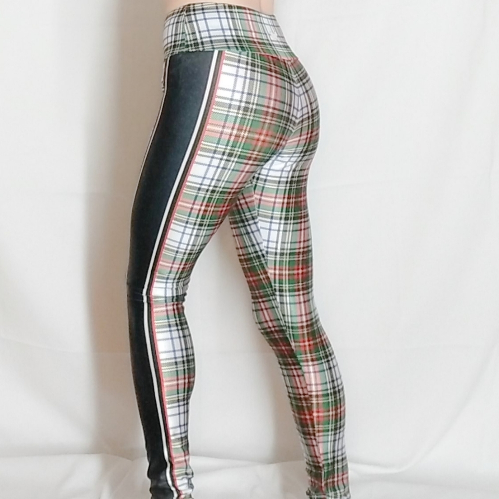Goldsheep Plaid Leggings Size Small